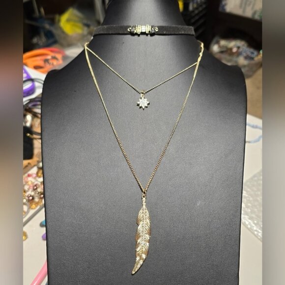 Handmade Black Suede Choker with Gold Tone Chain Feather Star Pendants - Picture 1 of 6